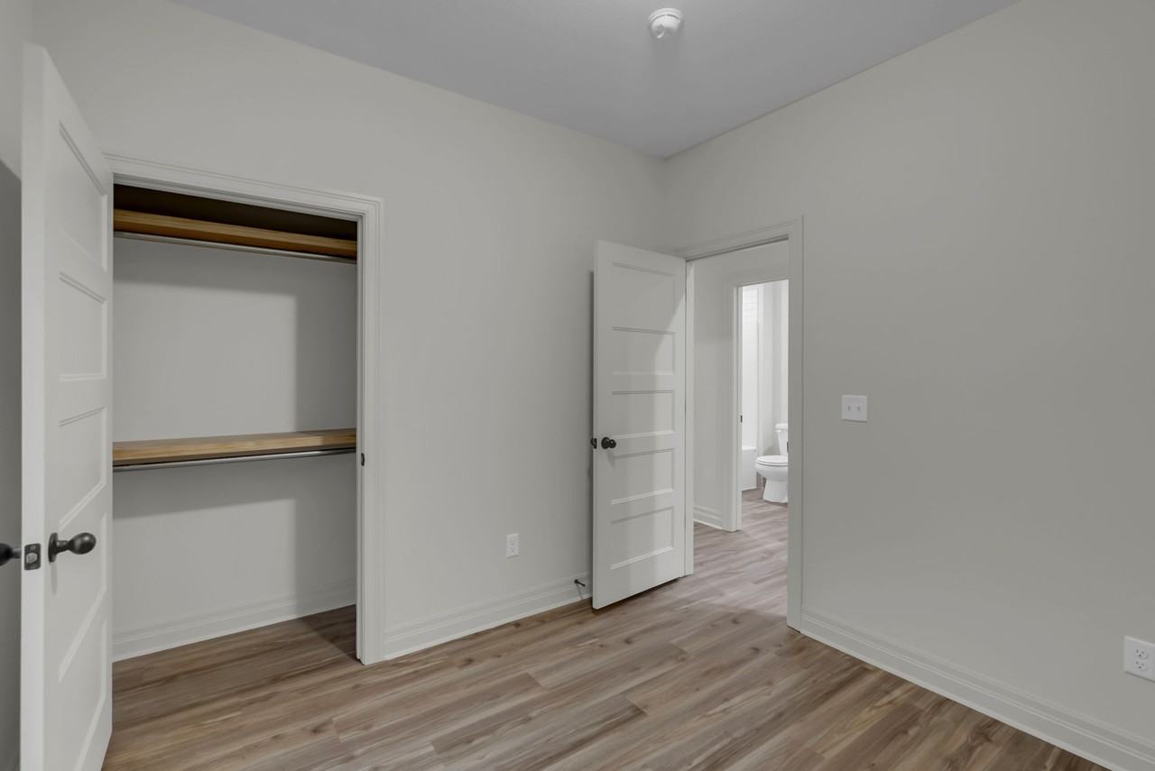 1903 E Sutton Ct #NA - Photo 2 of 10