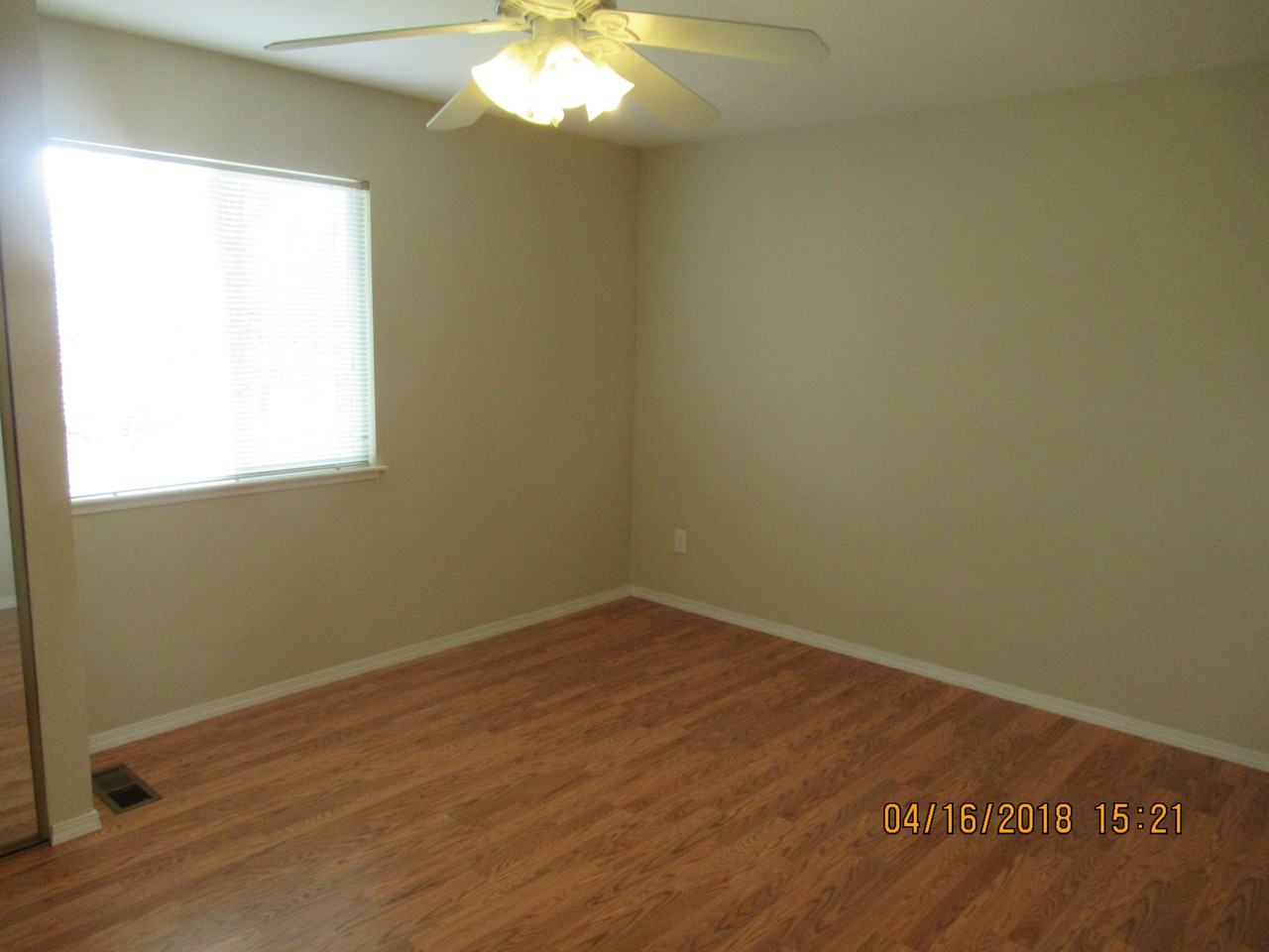 964 Arrowhead Dr #NA - Photo 3 of 10