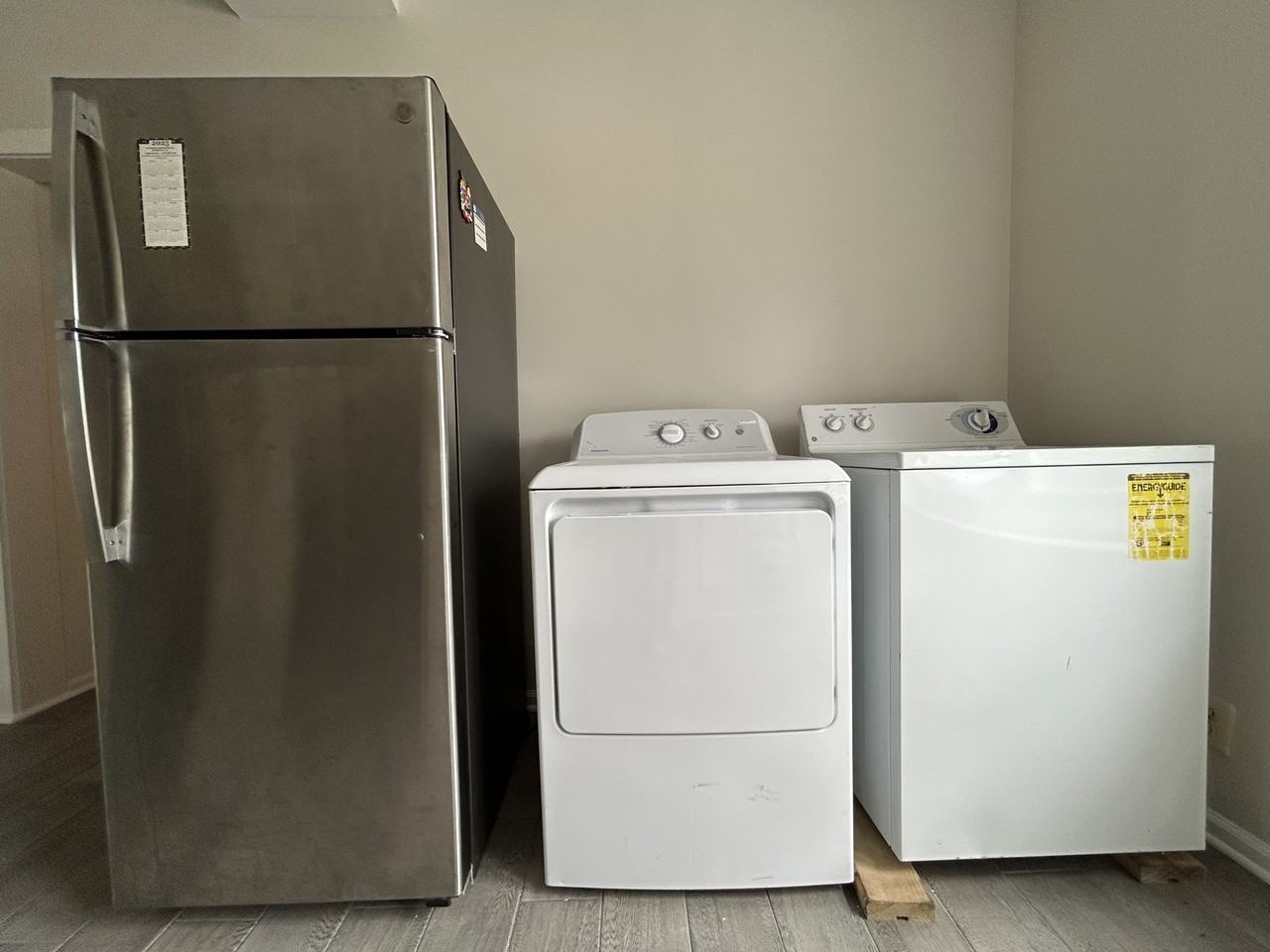 135 W Chrystal St #135 - Photo 3 of 24