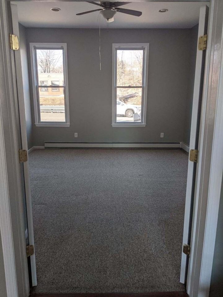 158 Park Pl E #1 - Photo 3 of 8