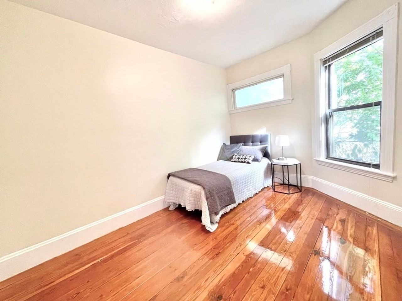 13 Cushman Rd - Photo 5 of 11