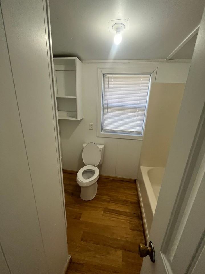 513 S 1st St - Photo 7 of 13
