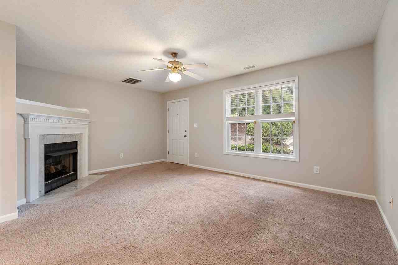 2253 Violet Bluff Ct - Photo 3 of 18