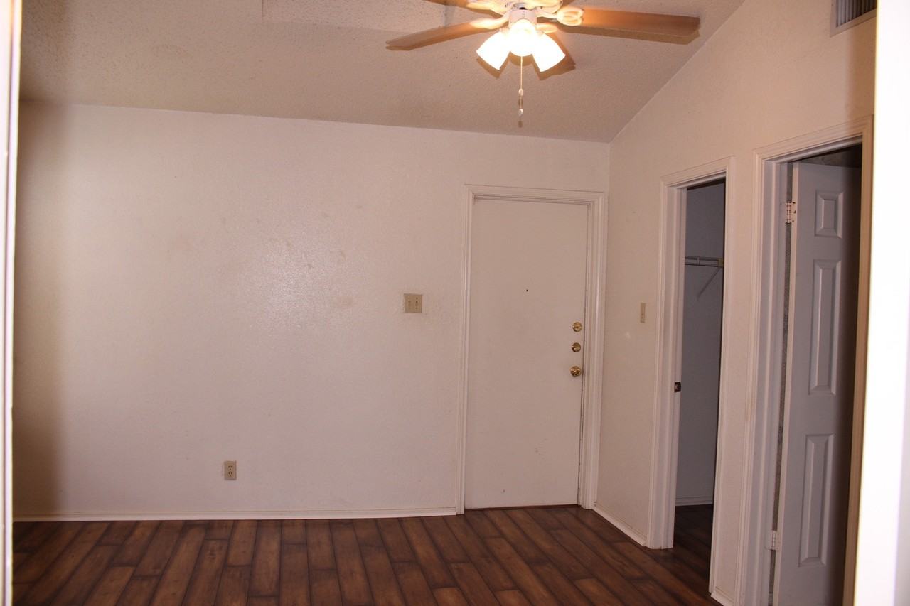 9406 Kempler - Photo 3 of 31