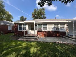 featured image of 2207 S Minneapolis Ave