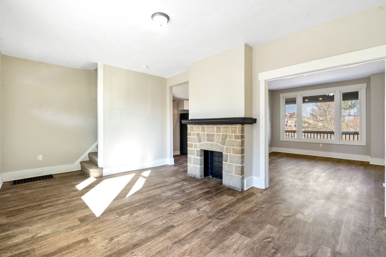 329 Quincy Ave - Photo 5 of 26