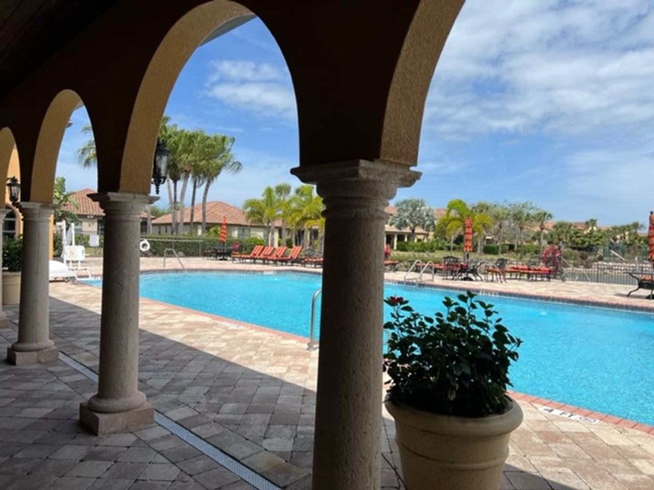 89 Redondo Dr - Photo 5 of 30