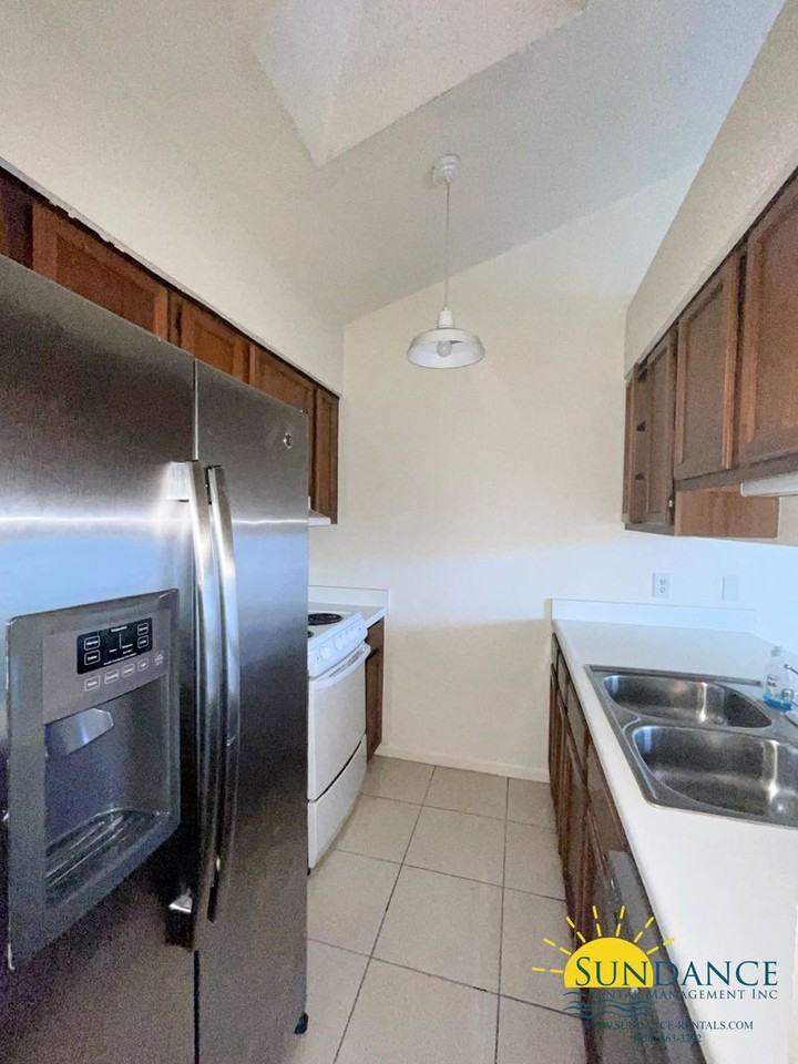 500 Chinas Cv Unit D - Photo 3 of 9