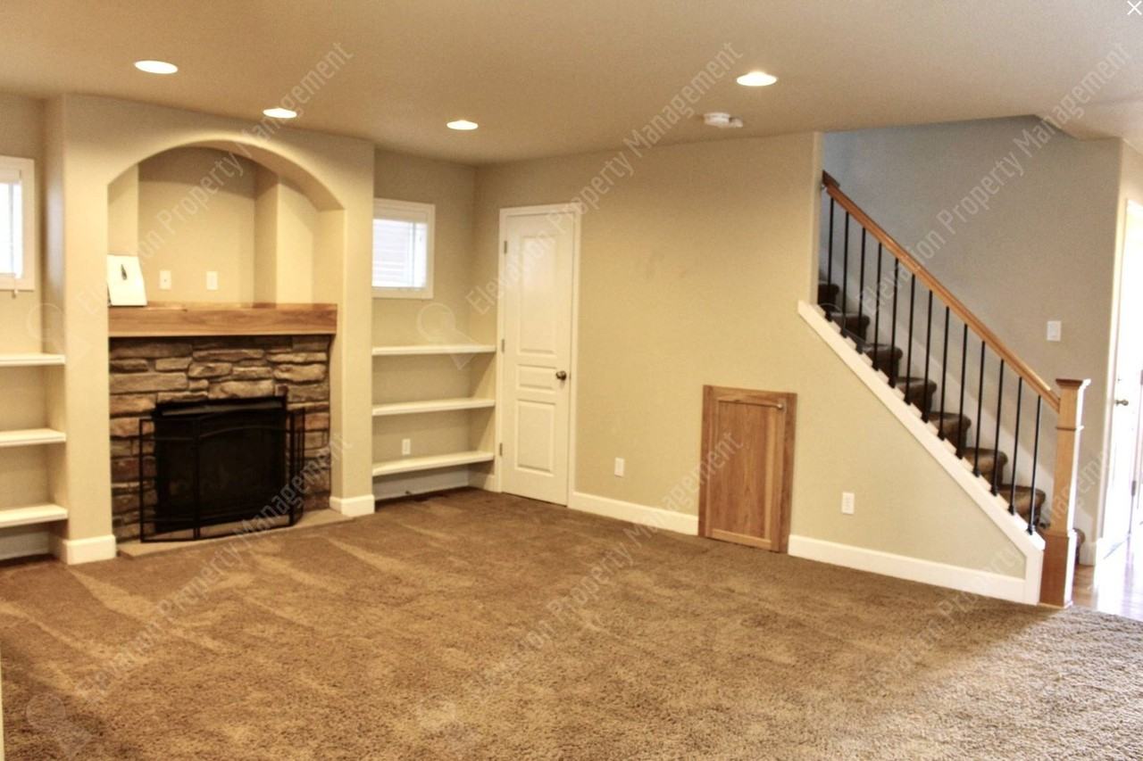 20279 Schaeffer Dr - Photo 2 of 16