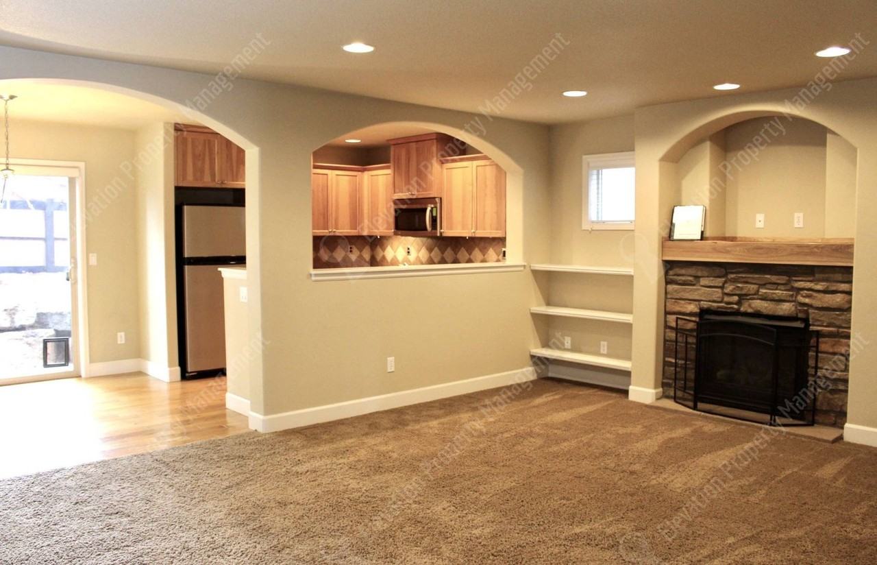 20279 Schaeffer Dr - Photo 3 of 16