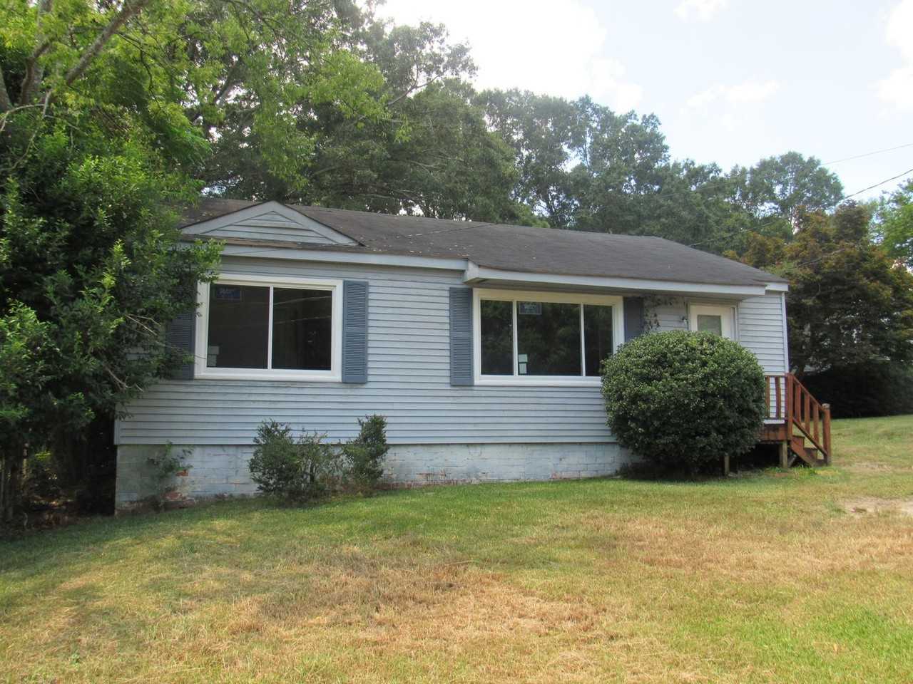 2218 Lindsey Road - Photo 2 of 10