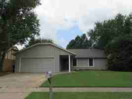 featured image of 5716 S Elm Ave