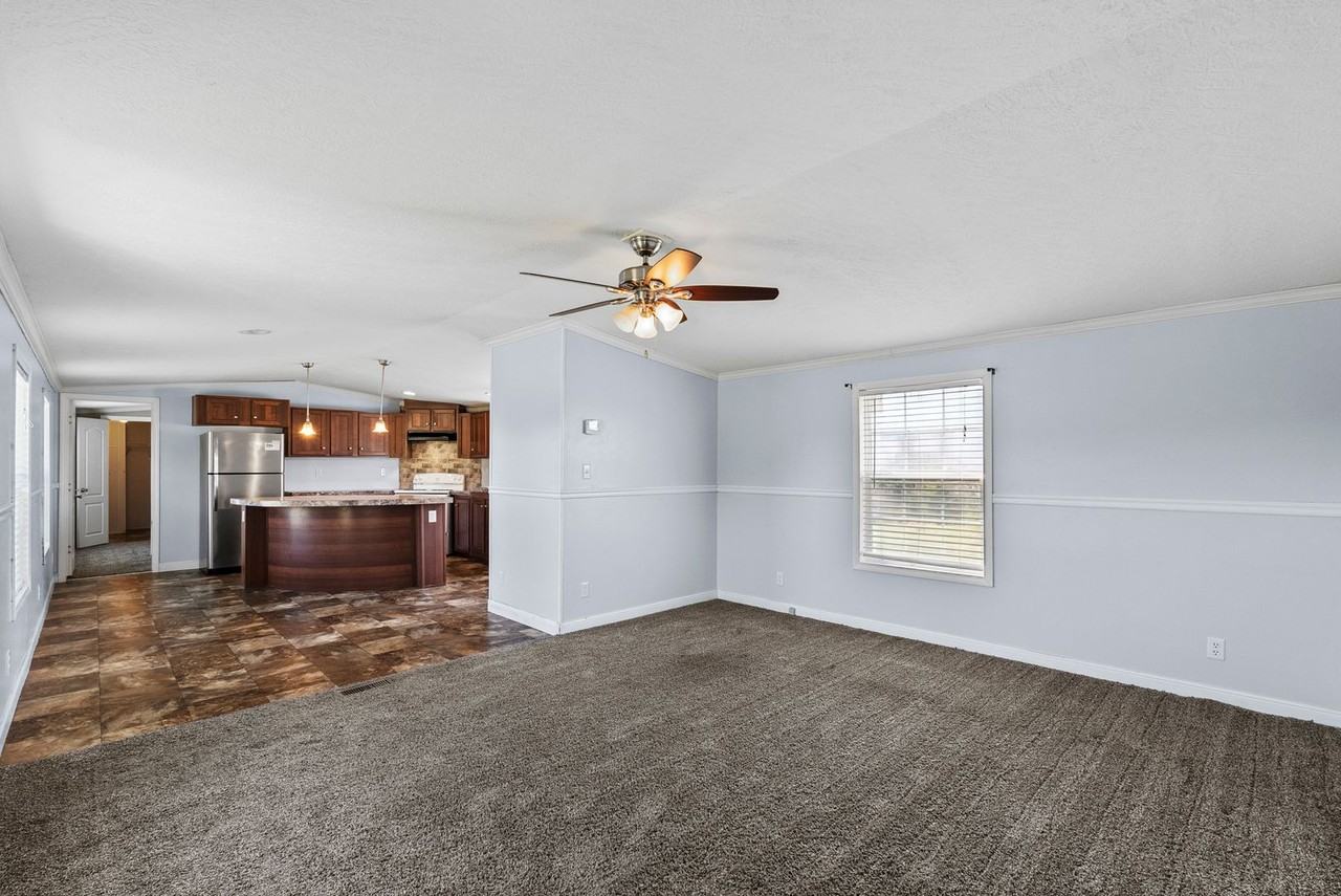 393 Hardtimes Rd - Photo 2 of 27