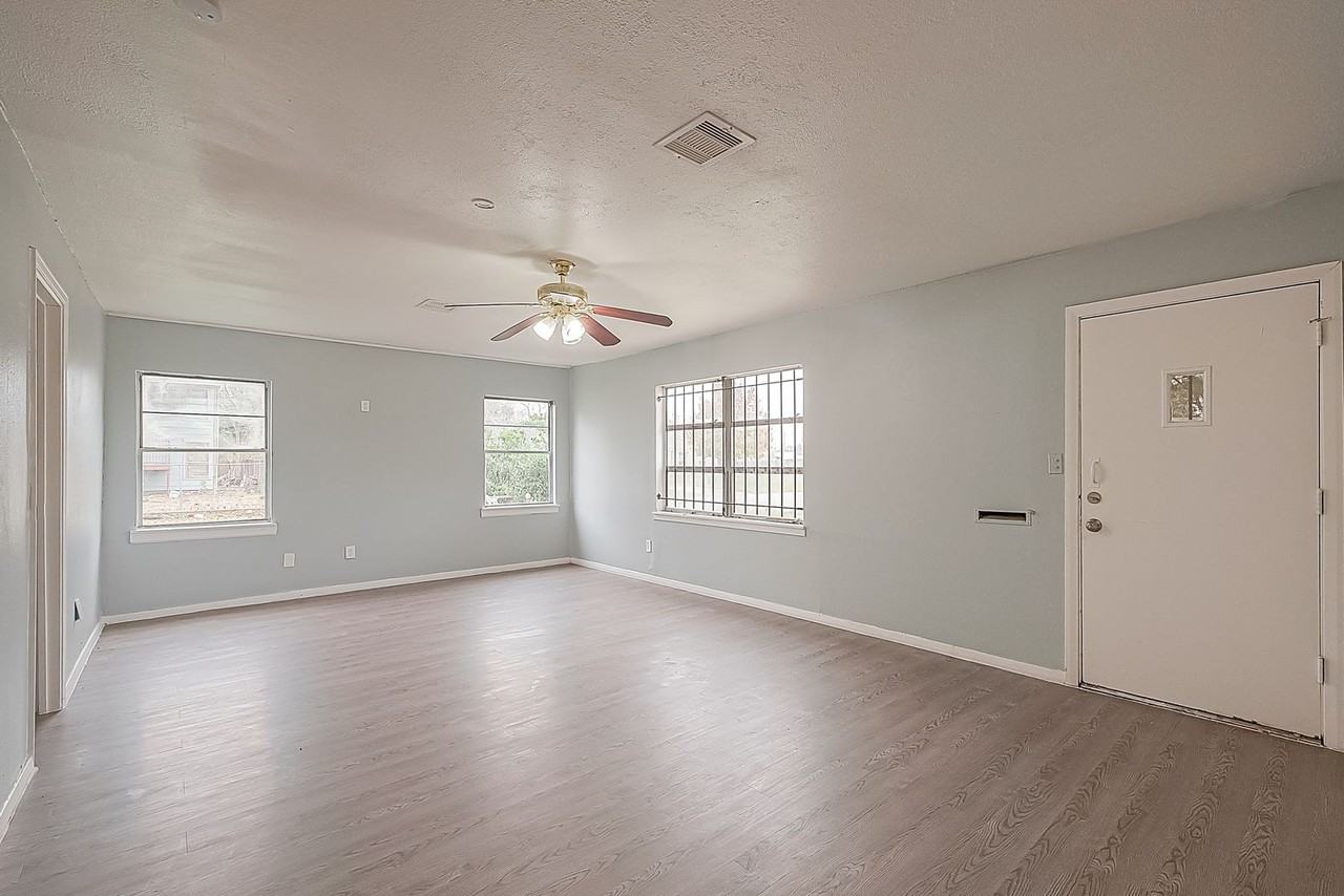 9302 Fairland Drive - Photo 3 of 16