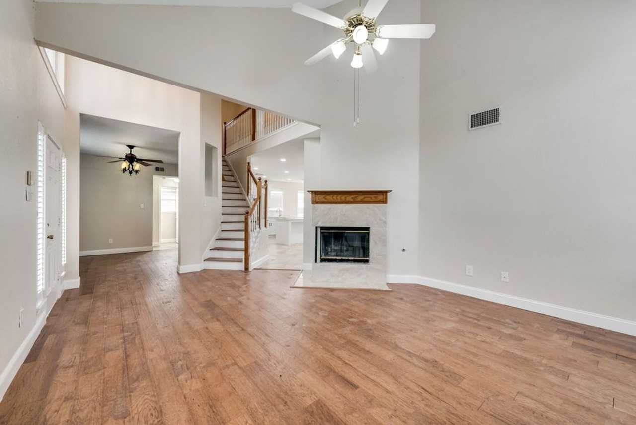 3009 Larkspur Ct - Photo 3 of 30