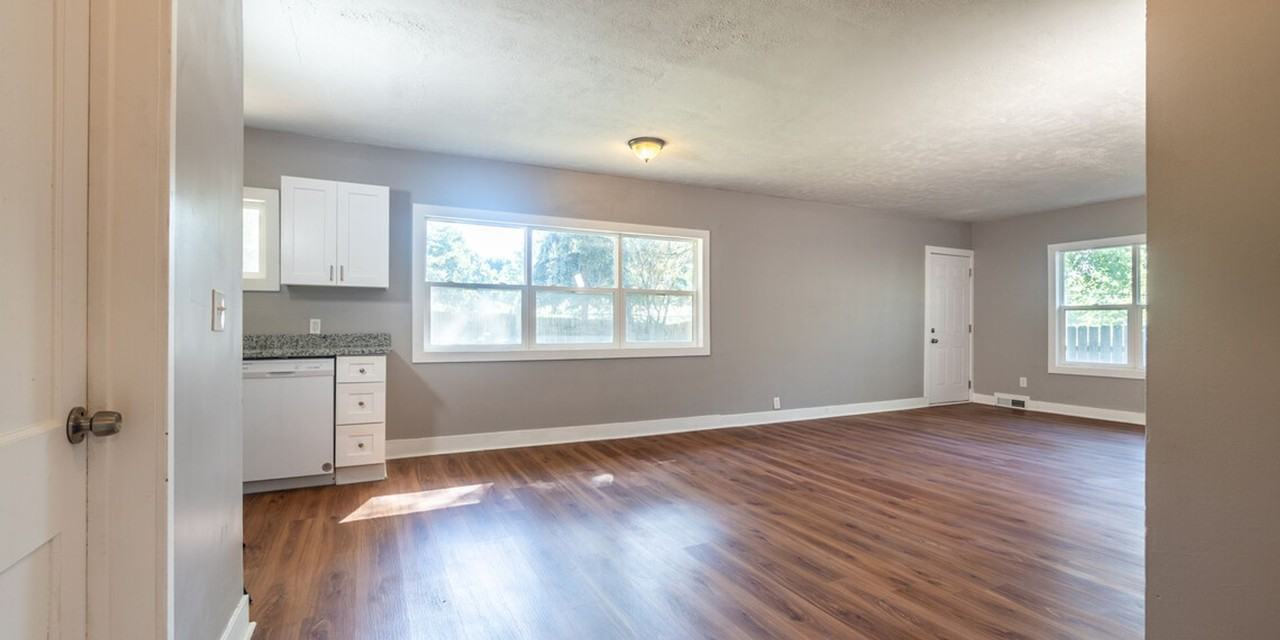 1220 S 48th St - Photo 2 of 12