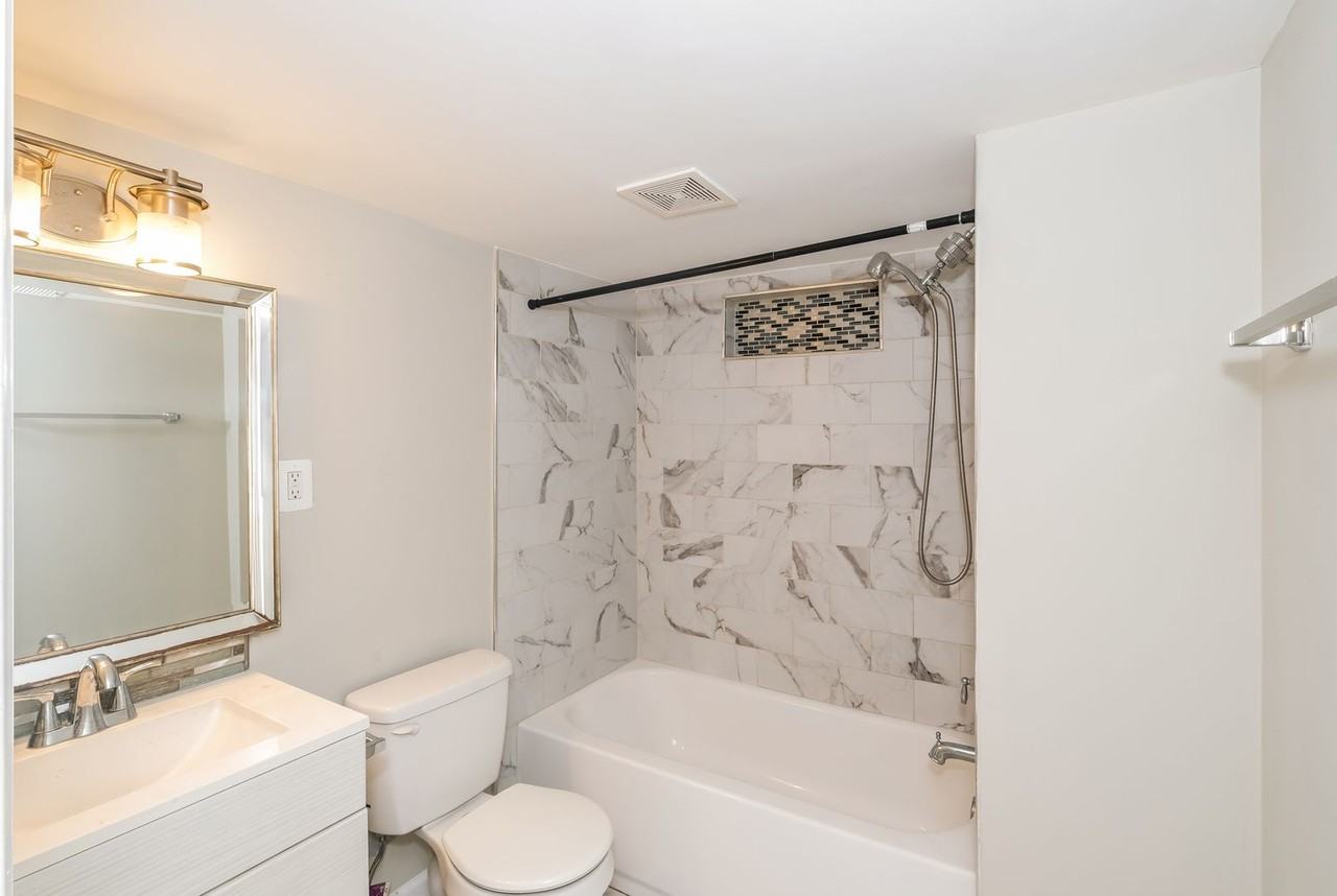 6805 Pepper St - Photo 7 of 21