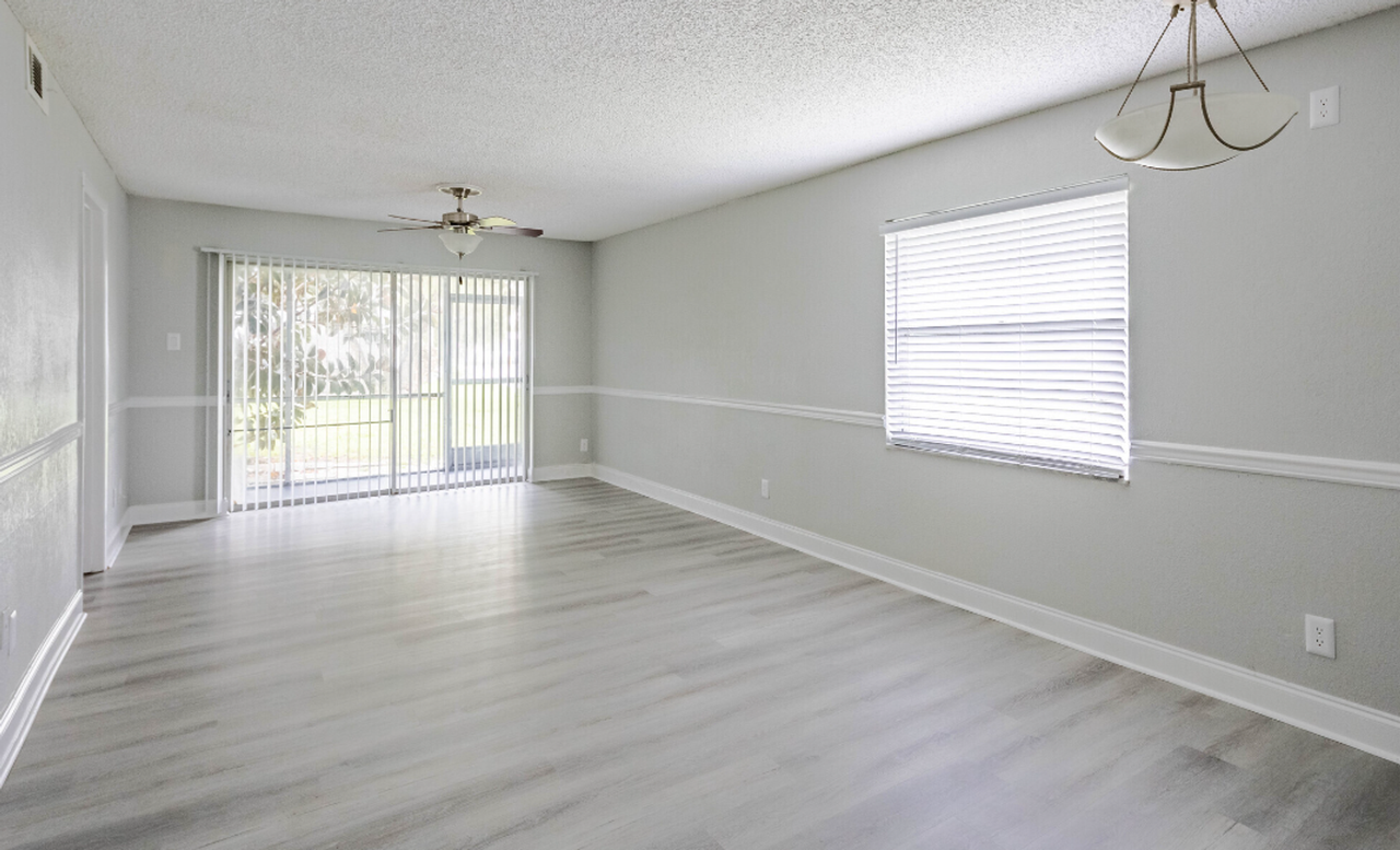 Sunbay Apartments - Photo 6 of 50