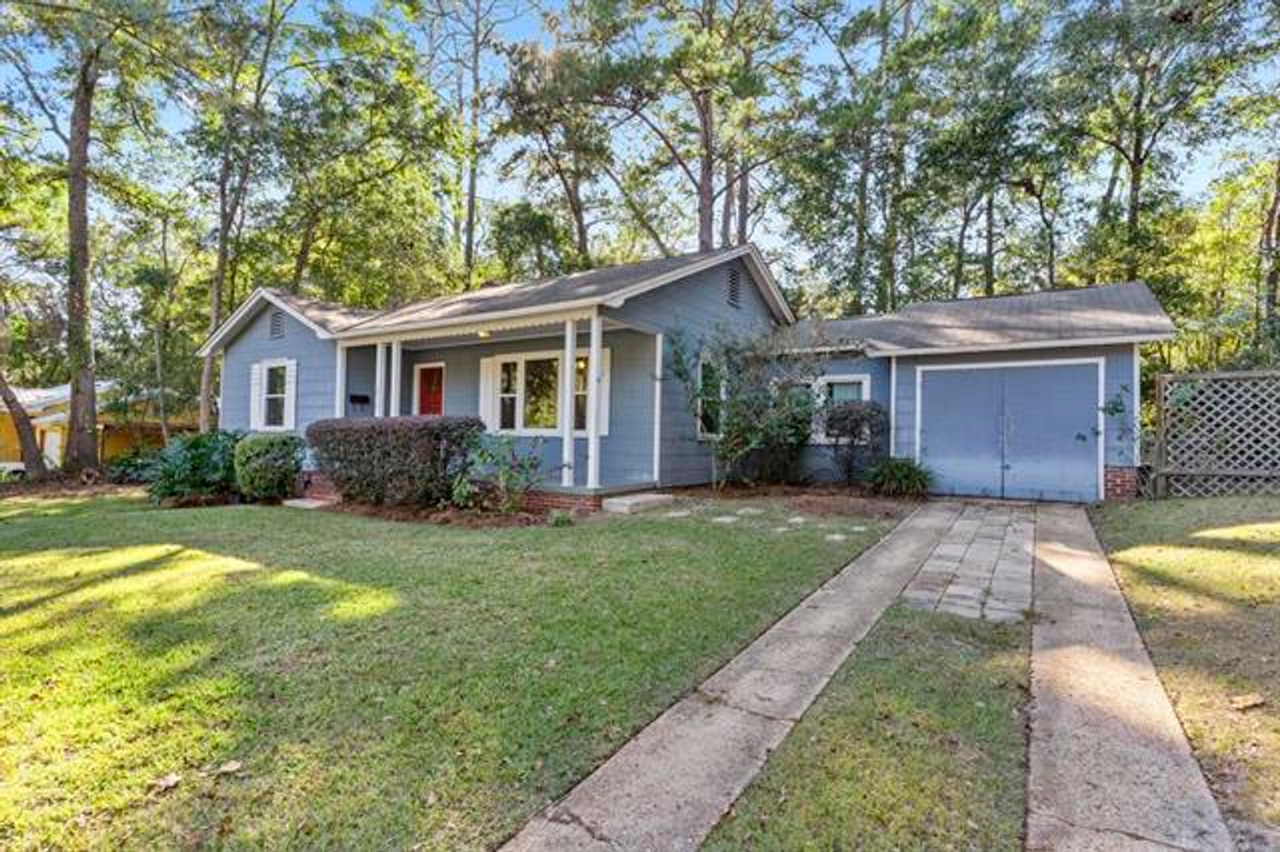 1216 Carraway St - Photo 2 of 21