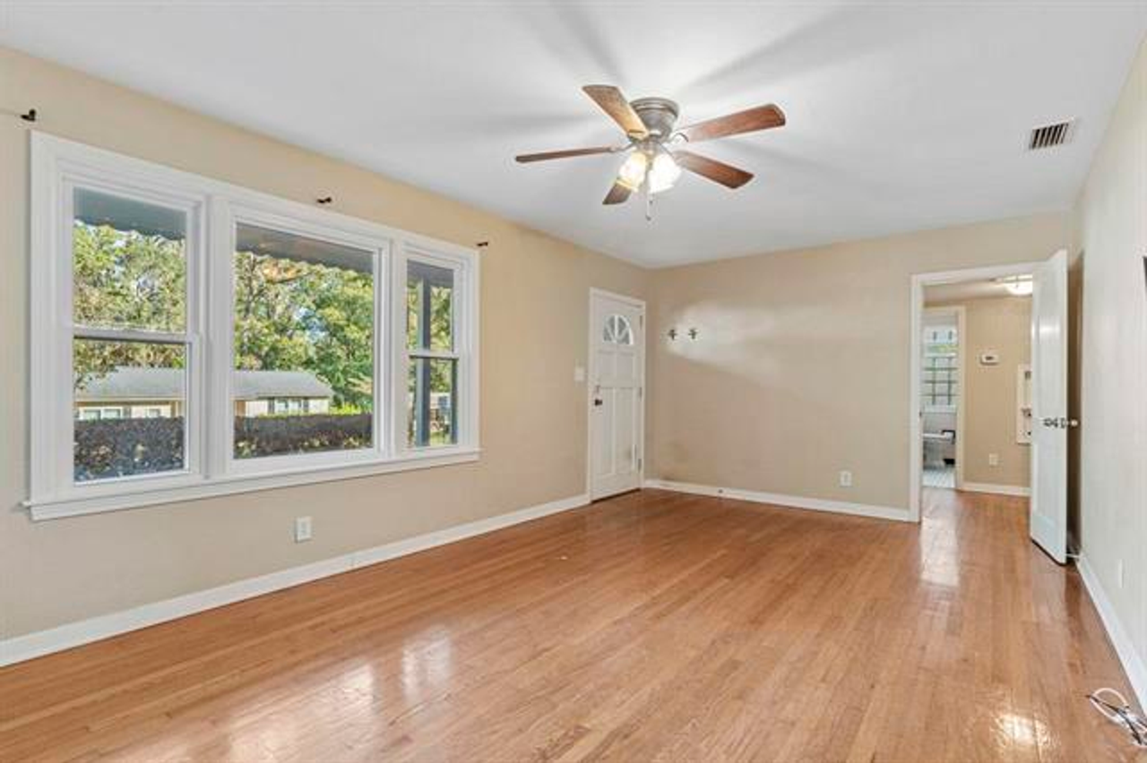 1216 Carraway St - Photo 3 of 21