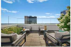 featured image of 64 Centre Avenue