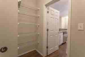 featured image of 923 W Battlefield St