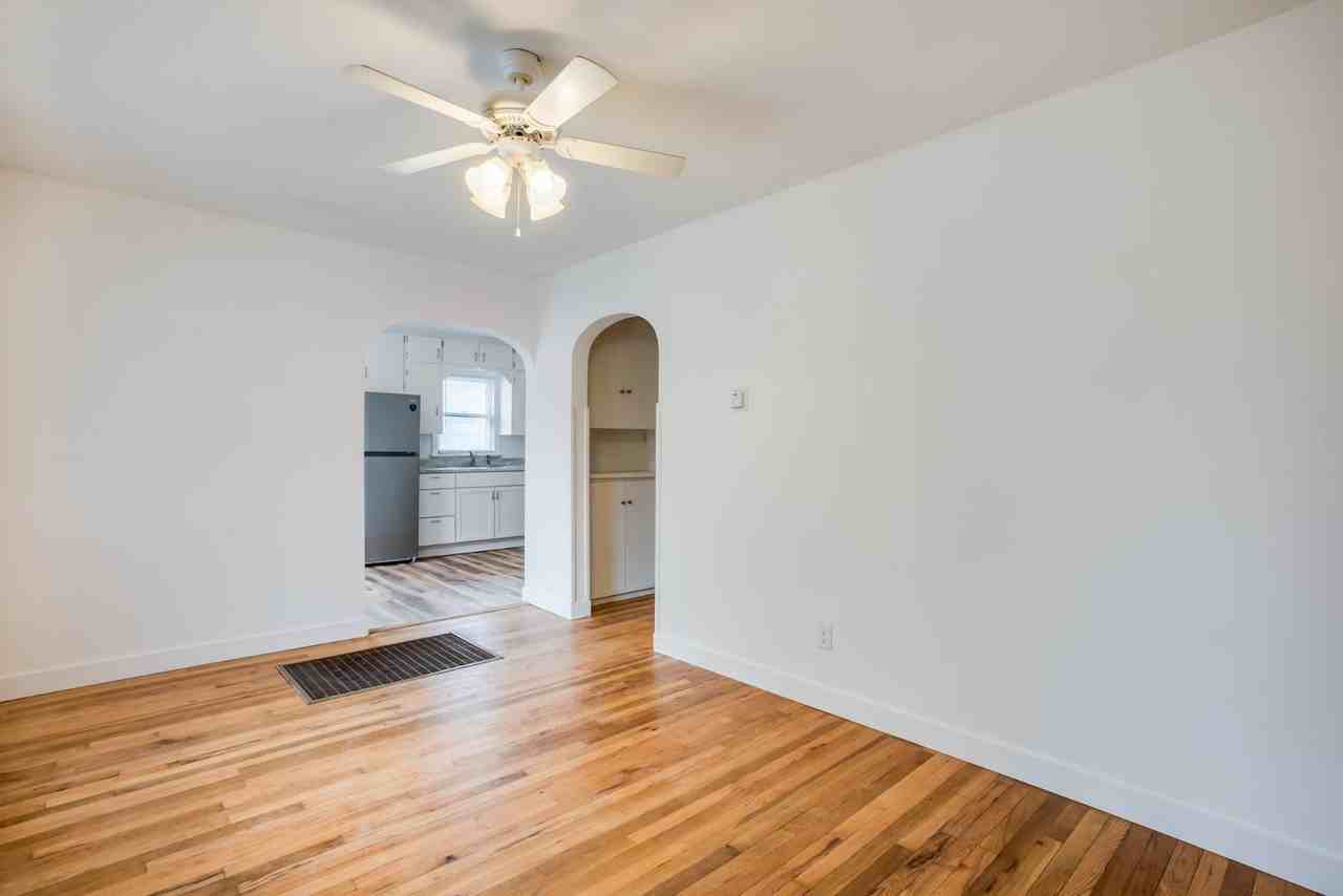 415 E 6th St - Photo 2 of 9