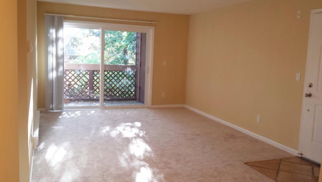 1183 Yarwood Ct - Photo 3 of 4