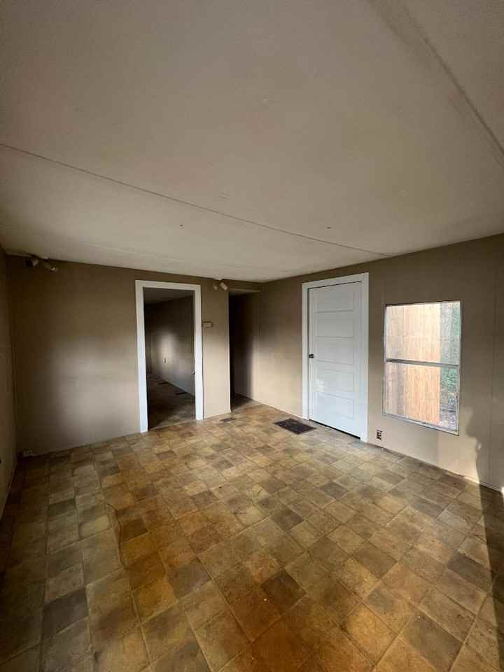 11415 Lem Turner Rd - Photo 2 of 8