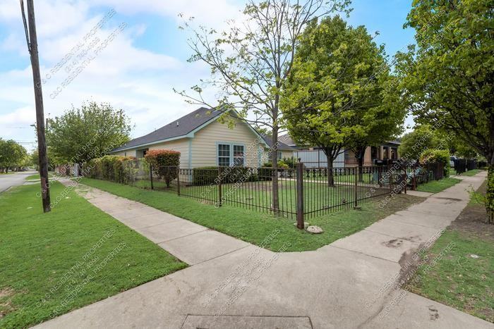 925 Mt. Auburn Avenue