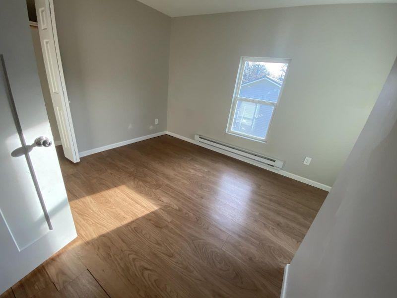 114 Young Ave Sw - Photo 2 of 15