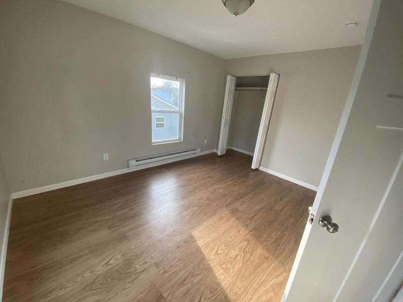 114 Young Ave Sw - Photo 3 of 15