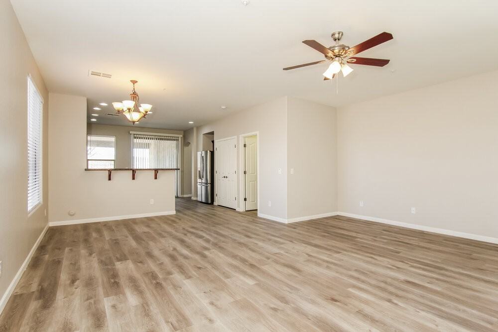 30999 N 127th Ave - Photo 3 of 16