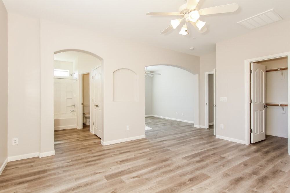 30999 N 127th Ave - Photo 7 of 16