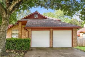 featured image of 809 Clover Hill Ln