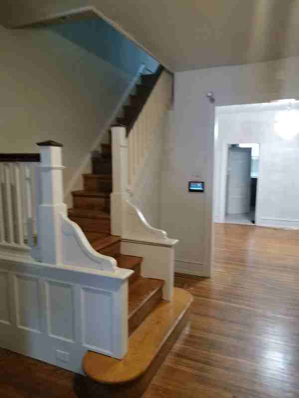 1129 S 56th St - Photo 3 of 20