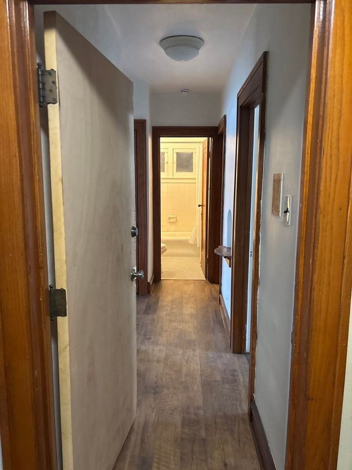 BHT Investments- 3066 - Photo 4 of 12