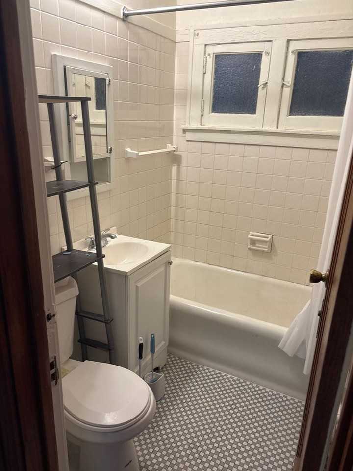 BHT Investments- 3066 - Photo 5 of 12