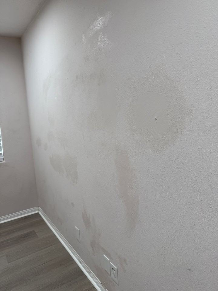 15635 Wanaque Rd - Photo 3 of 24