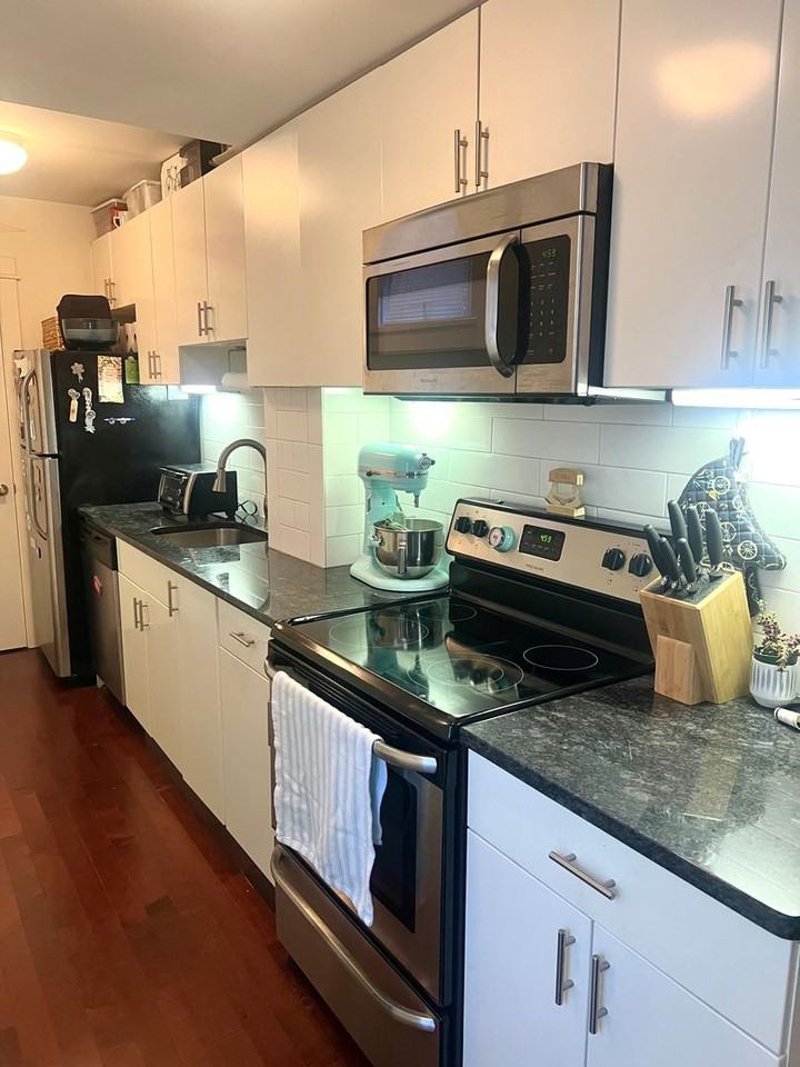 1300 Spruce St - Photo 5 of 11