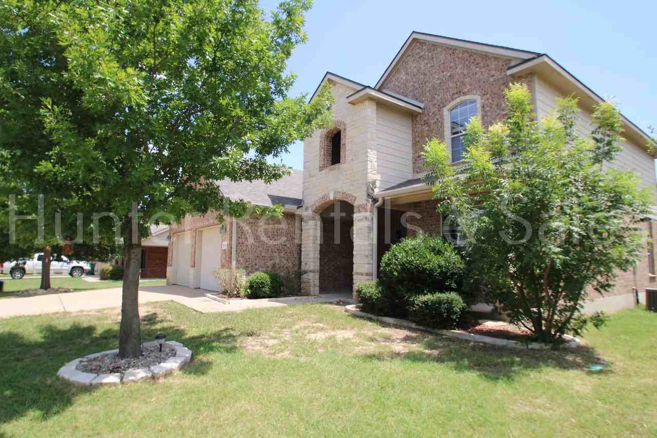 433 W Iowa Dr - Photo 2 of 36