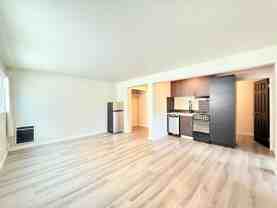 Queen Villa Apartments - Photo 1 of 1