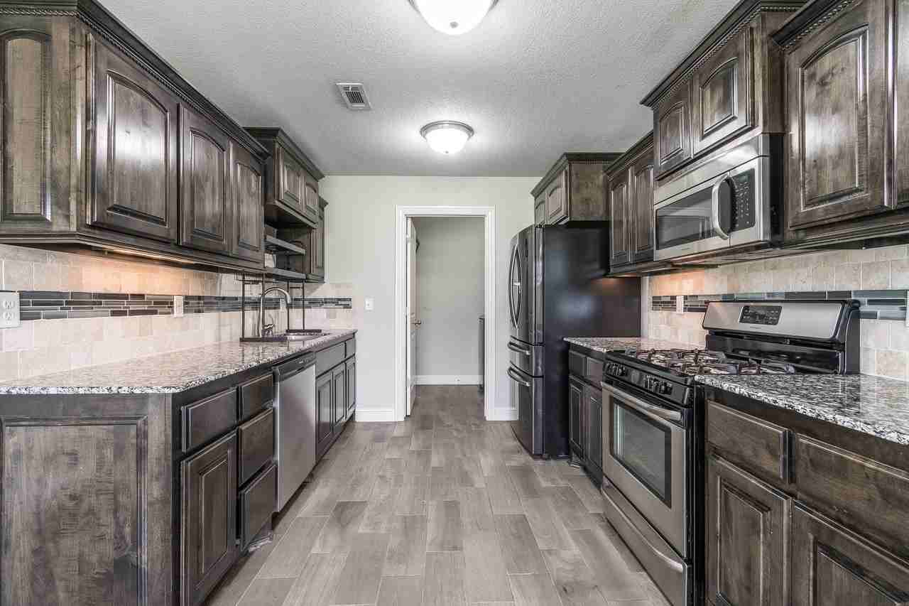 457 Harper Dr - Photo 5 of 22