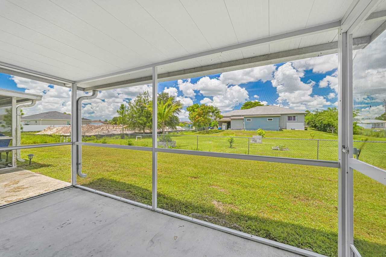 1252 Best Ave - Photo 3 of 20