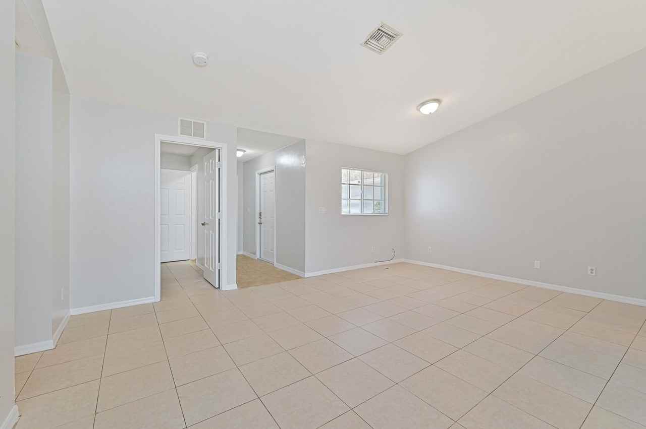 1252 Best Ave - Photo 5 of 20