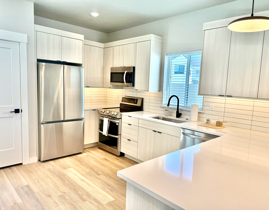 8925 W State St - Photo 2 of 22