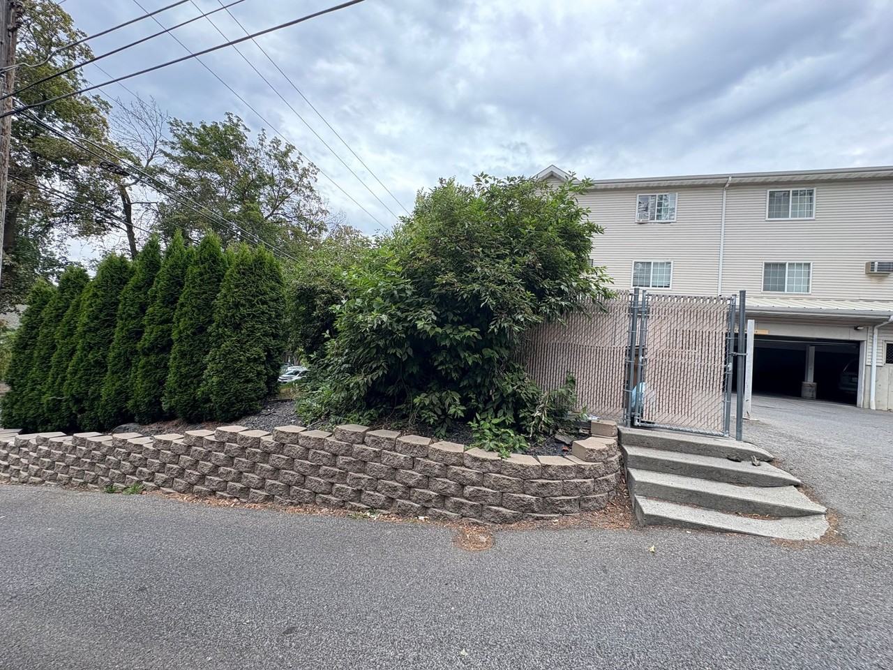 705 S. Jefferson St. - Photo 6 of 15