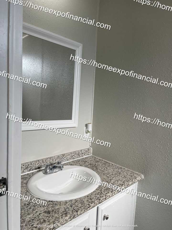 51800 Maxine Ave - Photo 3 of 22