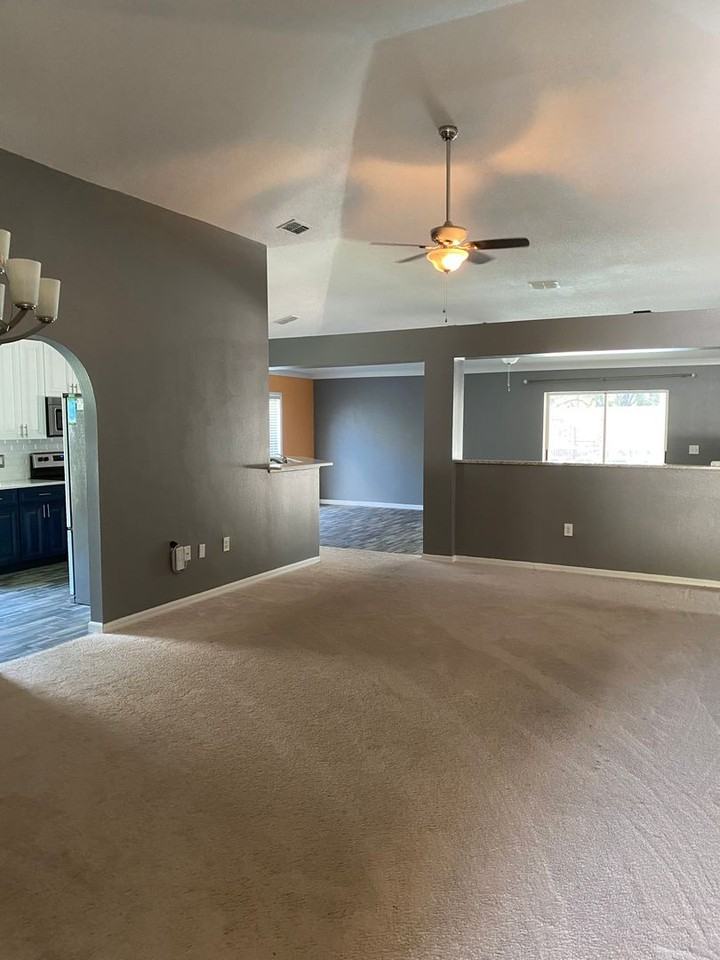 4346 Four Lakes Dr - Photo 4 of 34