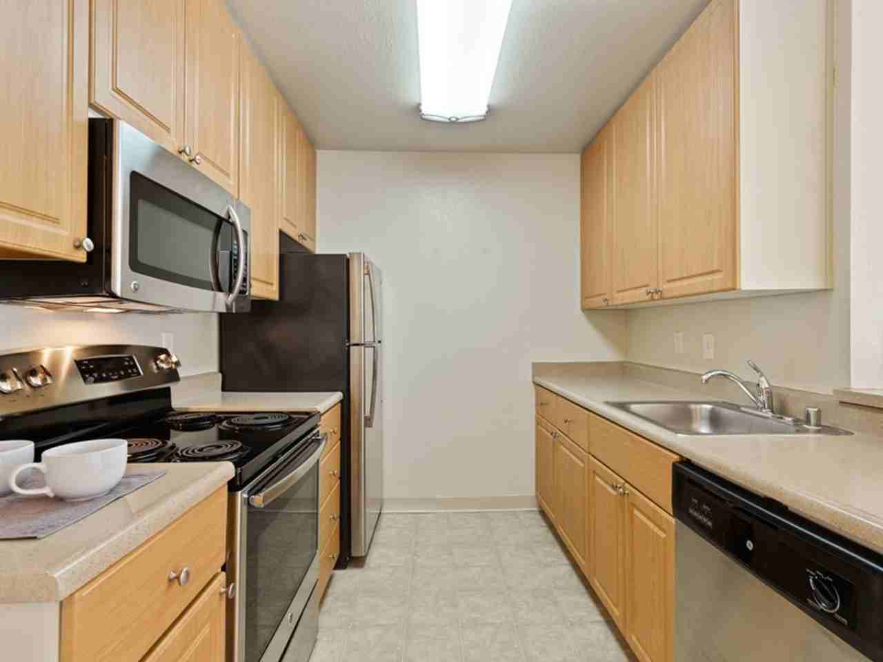 Bel Air Apartments - Photo 5 of 13